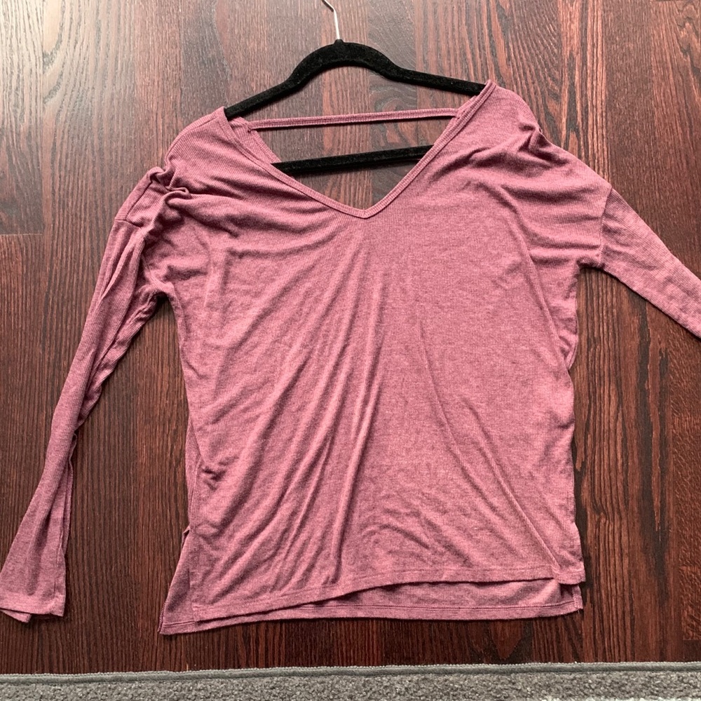 Long sleeve shirt.